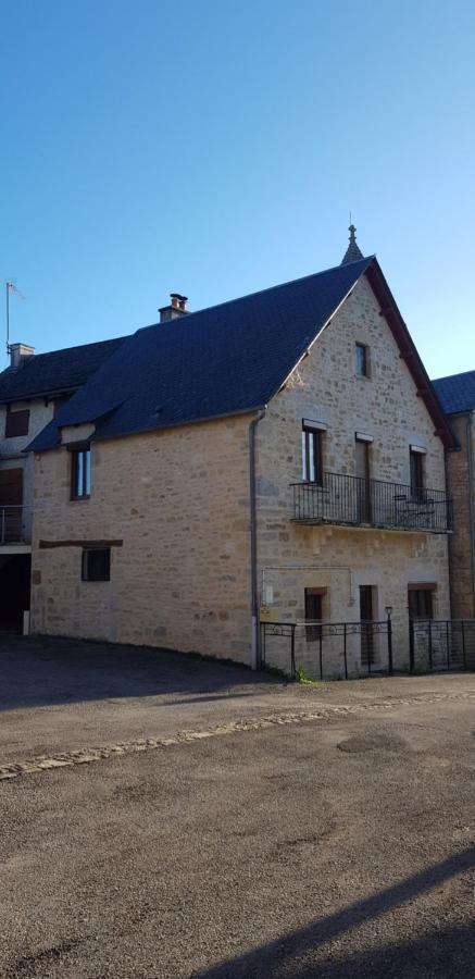 Le Gite De La Vieille Eglise De Coussergues Exteriér fotografie