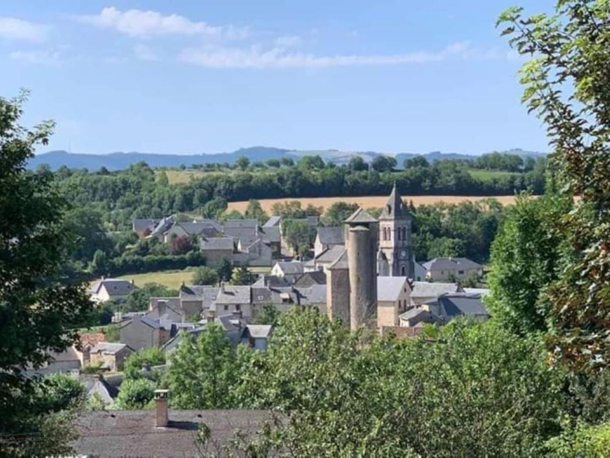 Le Gite De La Vieille Eglise De Coussergues Exteriér fotografie